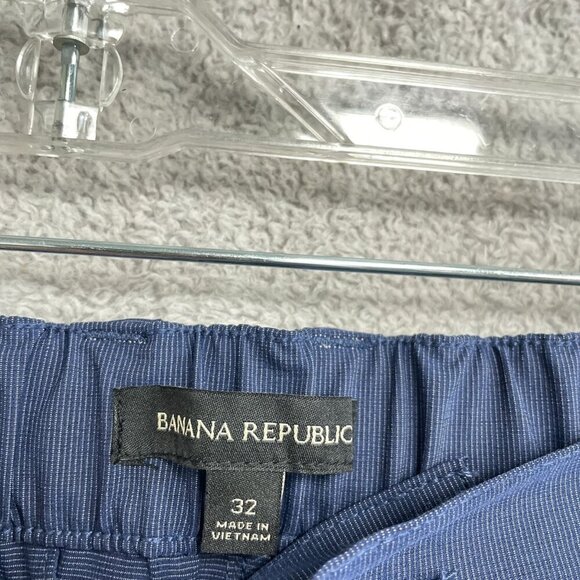 NEW Banana Republic Men's Size 32 Comfort Flat Front Shorts Navy Blue Polyester - Picture 4 of 7